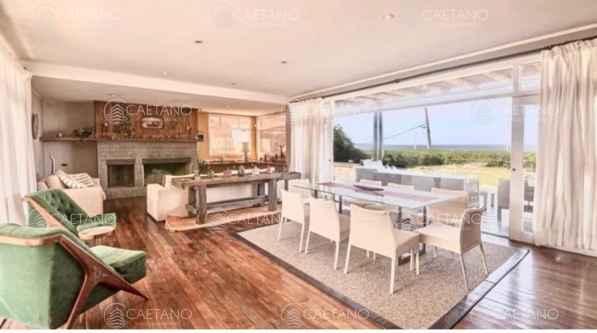 Casa a la venta en playa mansa — foto 3