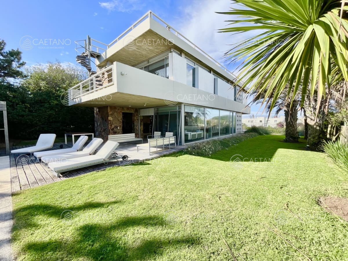 Casa en alquiler en Punta Ballena