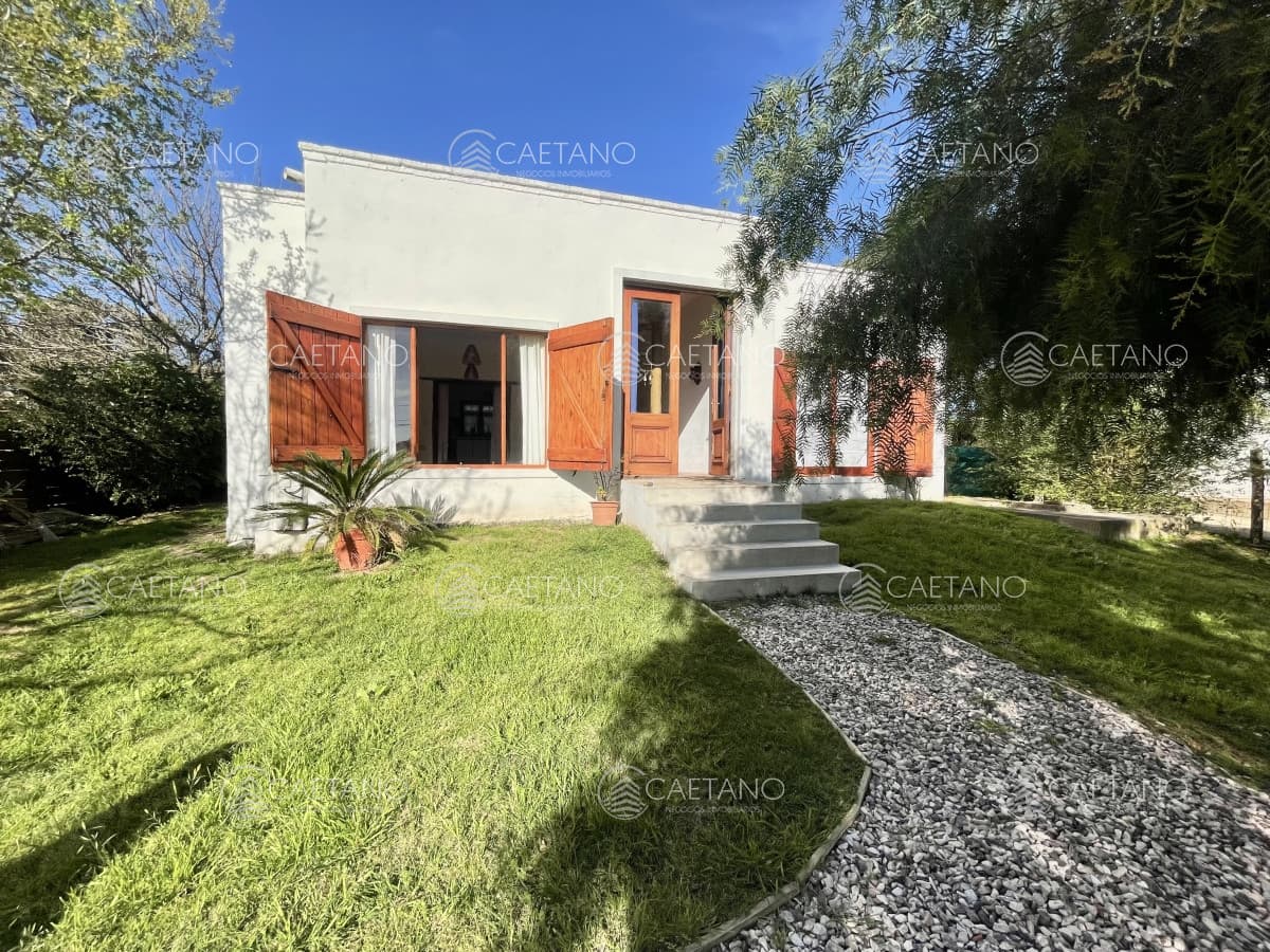 Venta Casa - 2 Dormitorios 1 baño - Lausana Maldonado