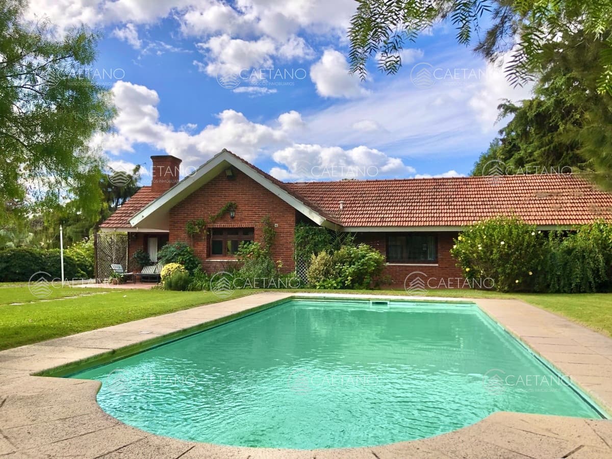 Venta casa 4 dormitorios. Playa brava, Punta del Este