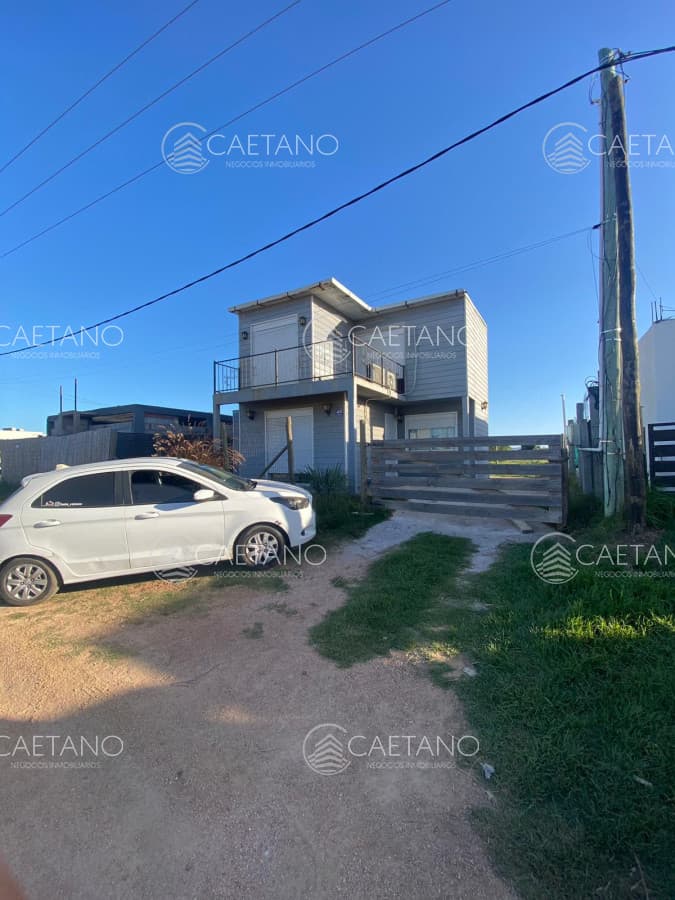 Casa en venta 2 dormitorios San Carlos