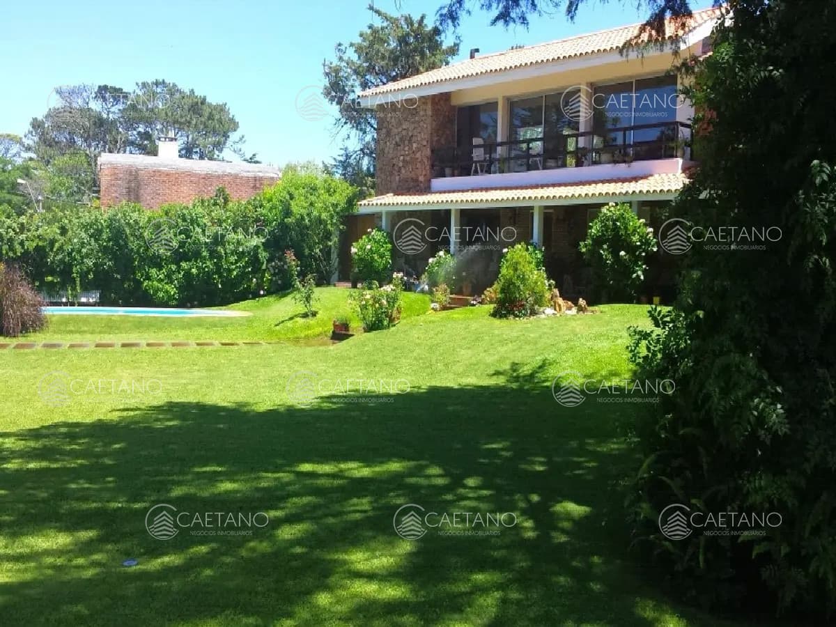 Venta espectacular casa en zona california park — foto 2
