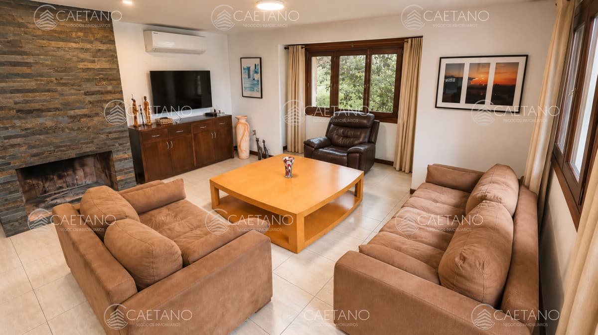 VENTA CASA PIRIAPOLIS 4 DORMITORIOS — foto 2