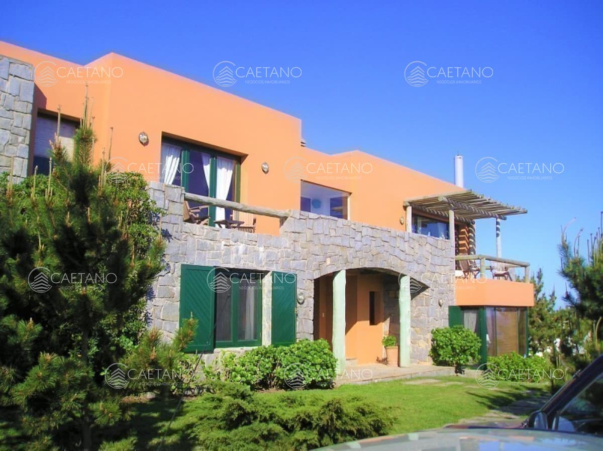 Casa en alquiler en Manantiales — foto 2