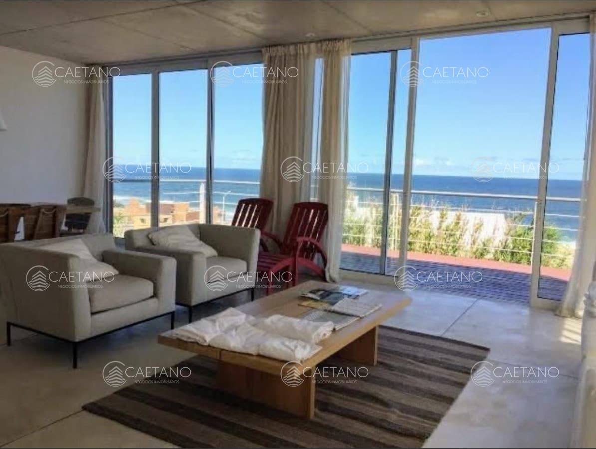 Casa de 4 dormitorios en venta ! — foto 2