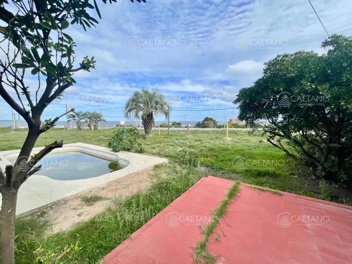 Venta Casa sobre la ruta frente al mar Punta del Este. — foto 2