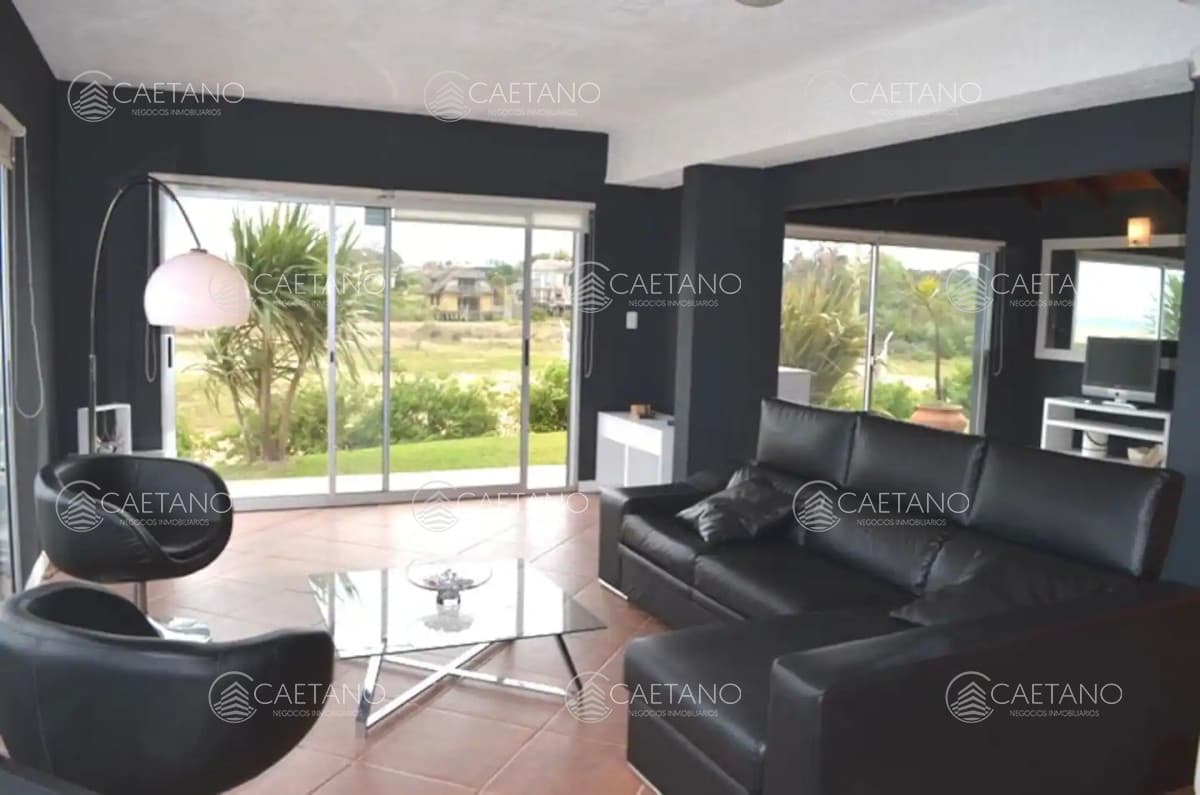 Alquiler temporal casa 3 dormitorios Balneario Buenos Aires, Manantiales. — foto 2