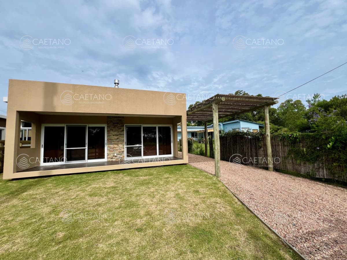 Venta Casa PH - 3 Dormitorios 2 baños + Piscina- La Barra
