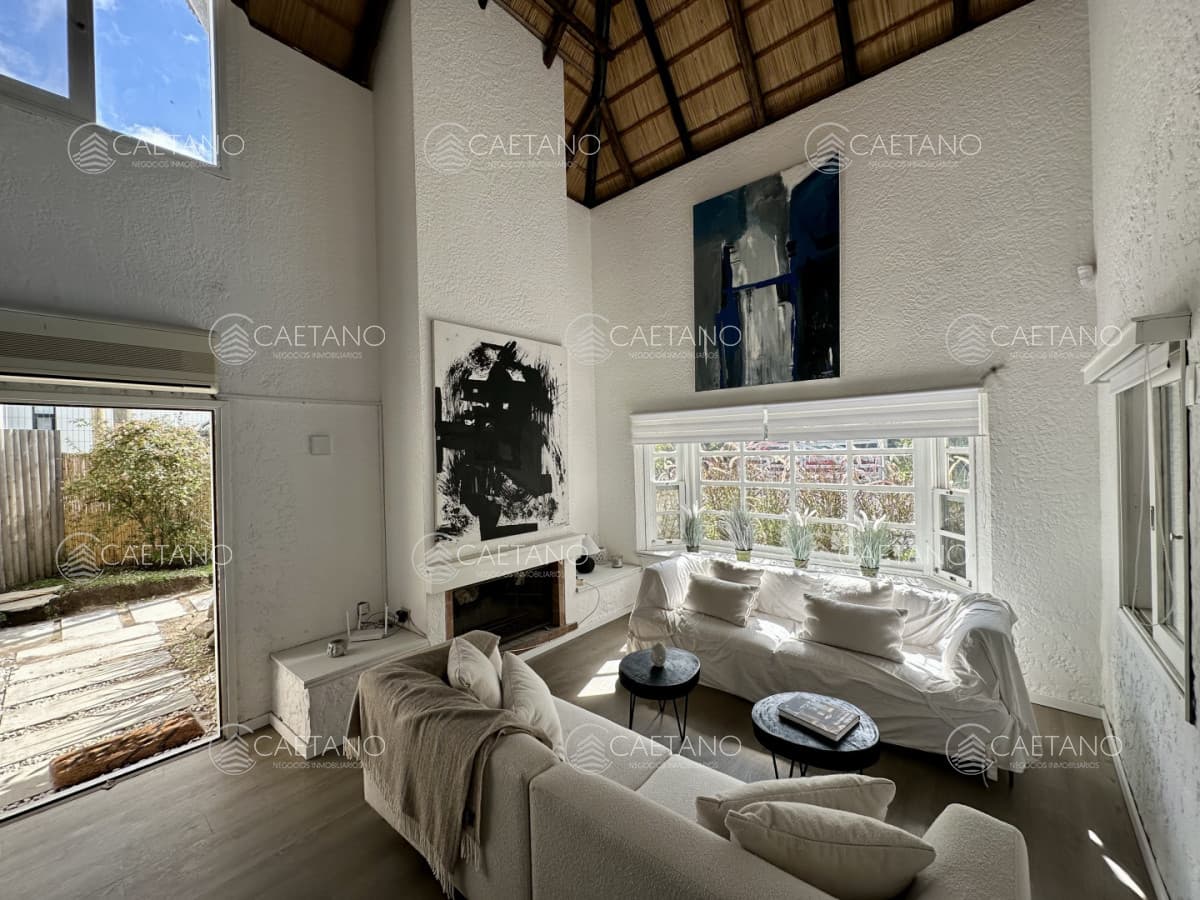 Venta Casa 3 dormitorios + dependencia. Rincón del indio, Punta del Este. — foto 3