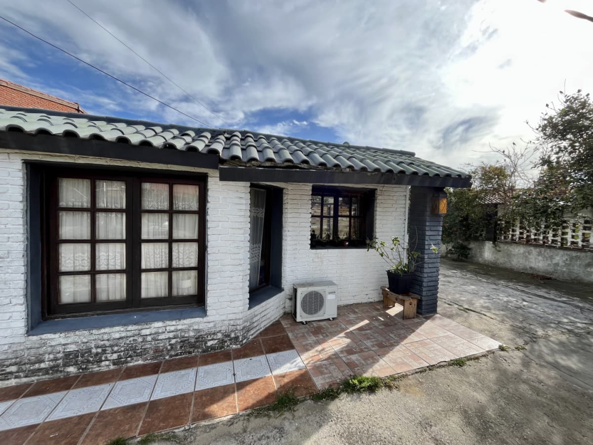 Gran oportunidad. Casa a reciclar