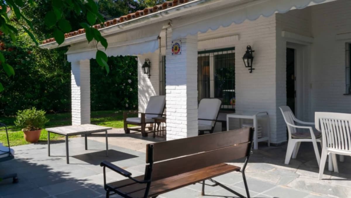 Casa a metros de Playa Mansa !