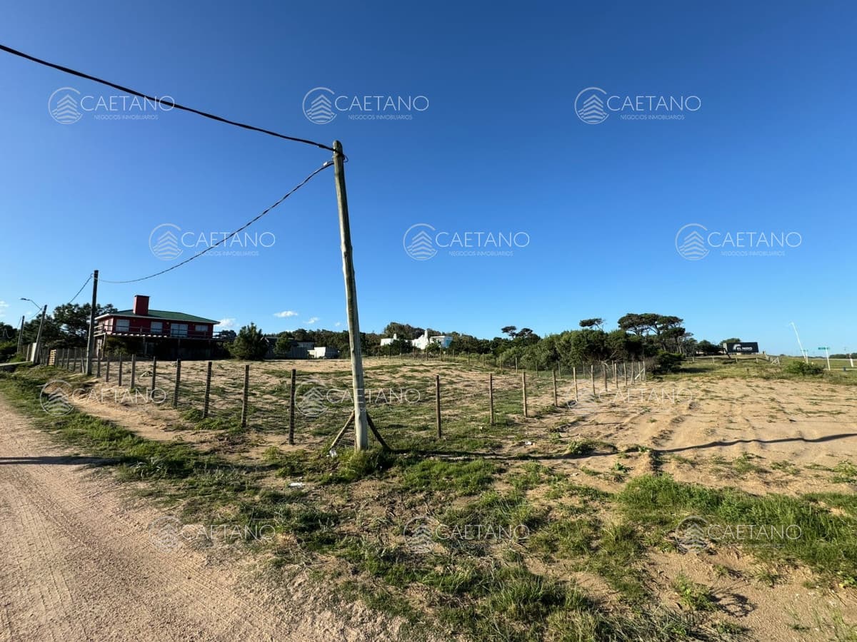 Venta terreno primera linea. Balneario Buenos Aires. — foto 2