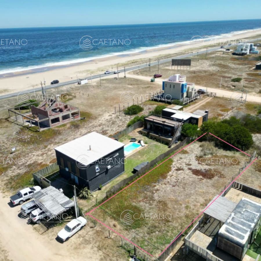 Venta de terreno en Santa Mónica — foto 2