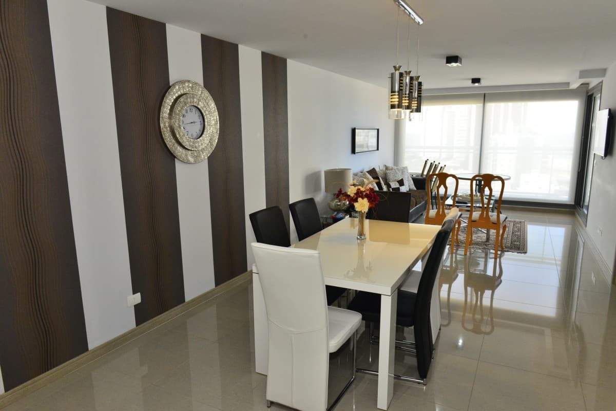 Venta apartamento 2 dormitorios Aidy Grill, Punta del Este.