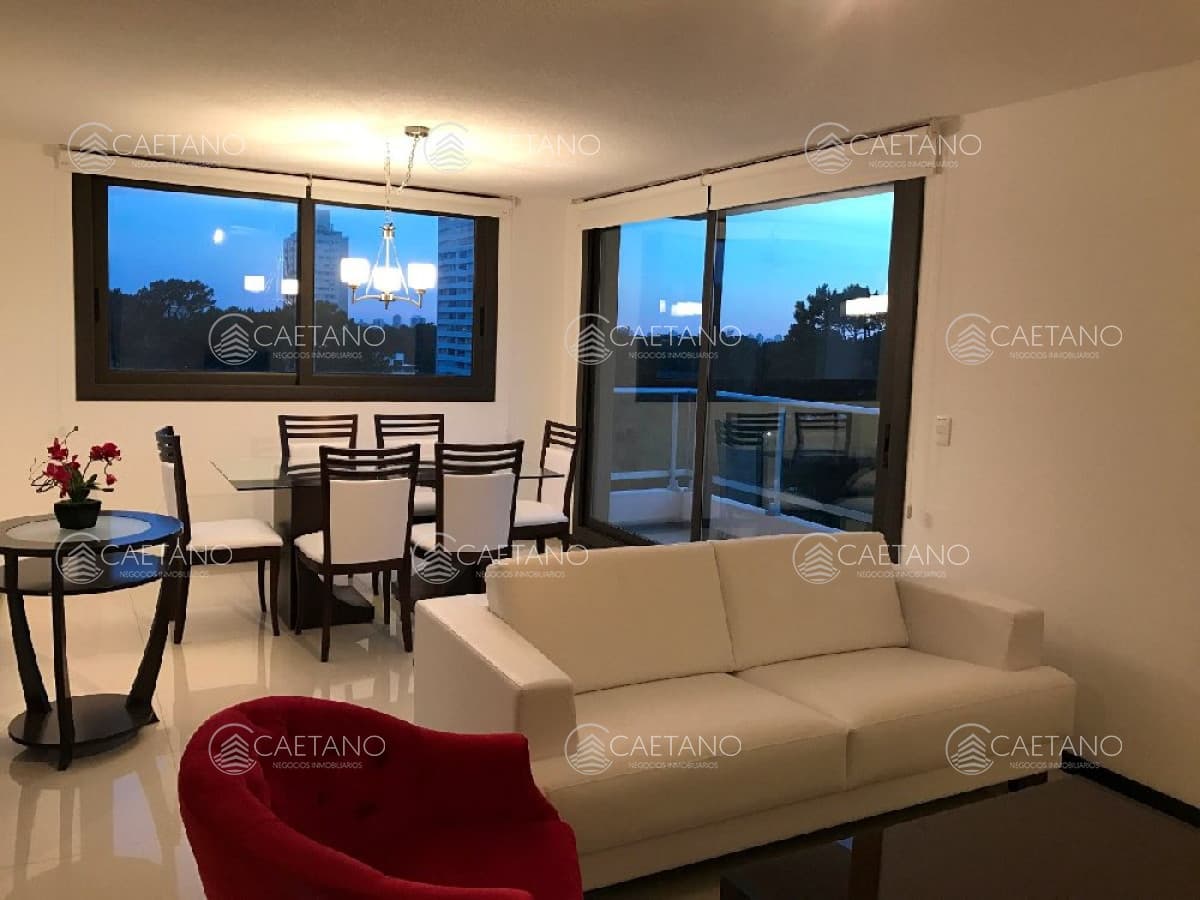 Apartamento en Roosevelt, 3 dormitorios *