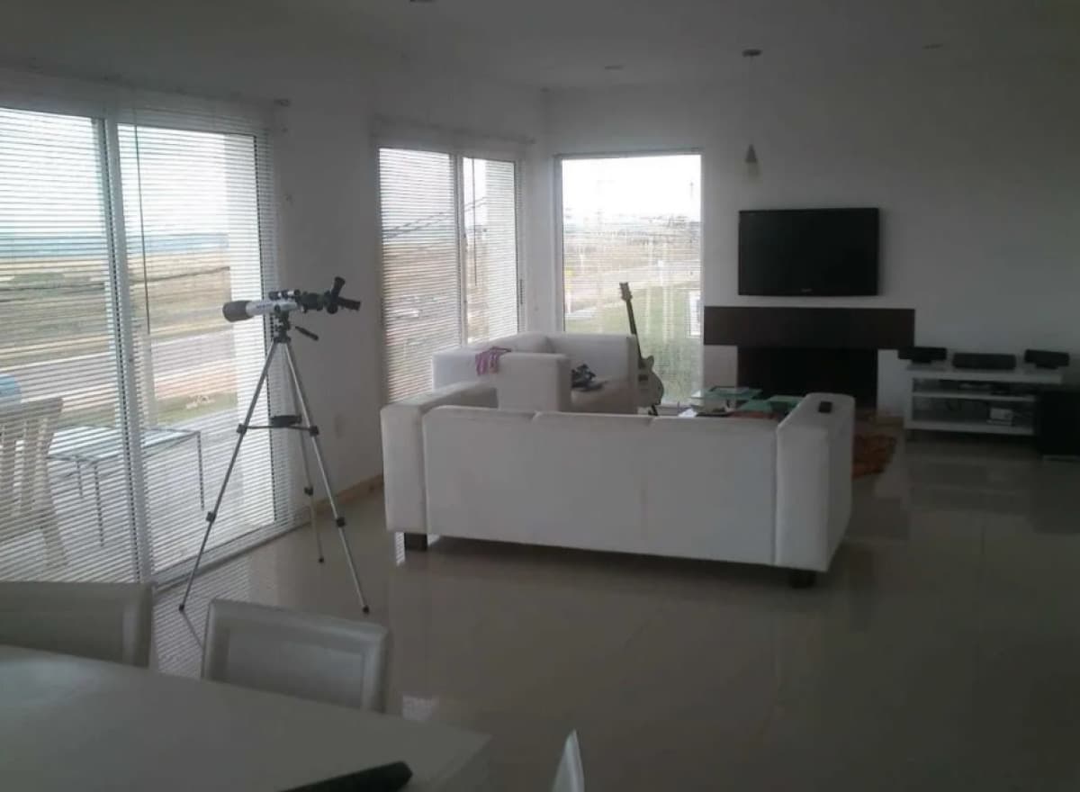 CASA FRENTE AL MAR CON VISTA UNICA