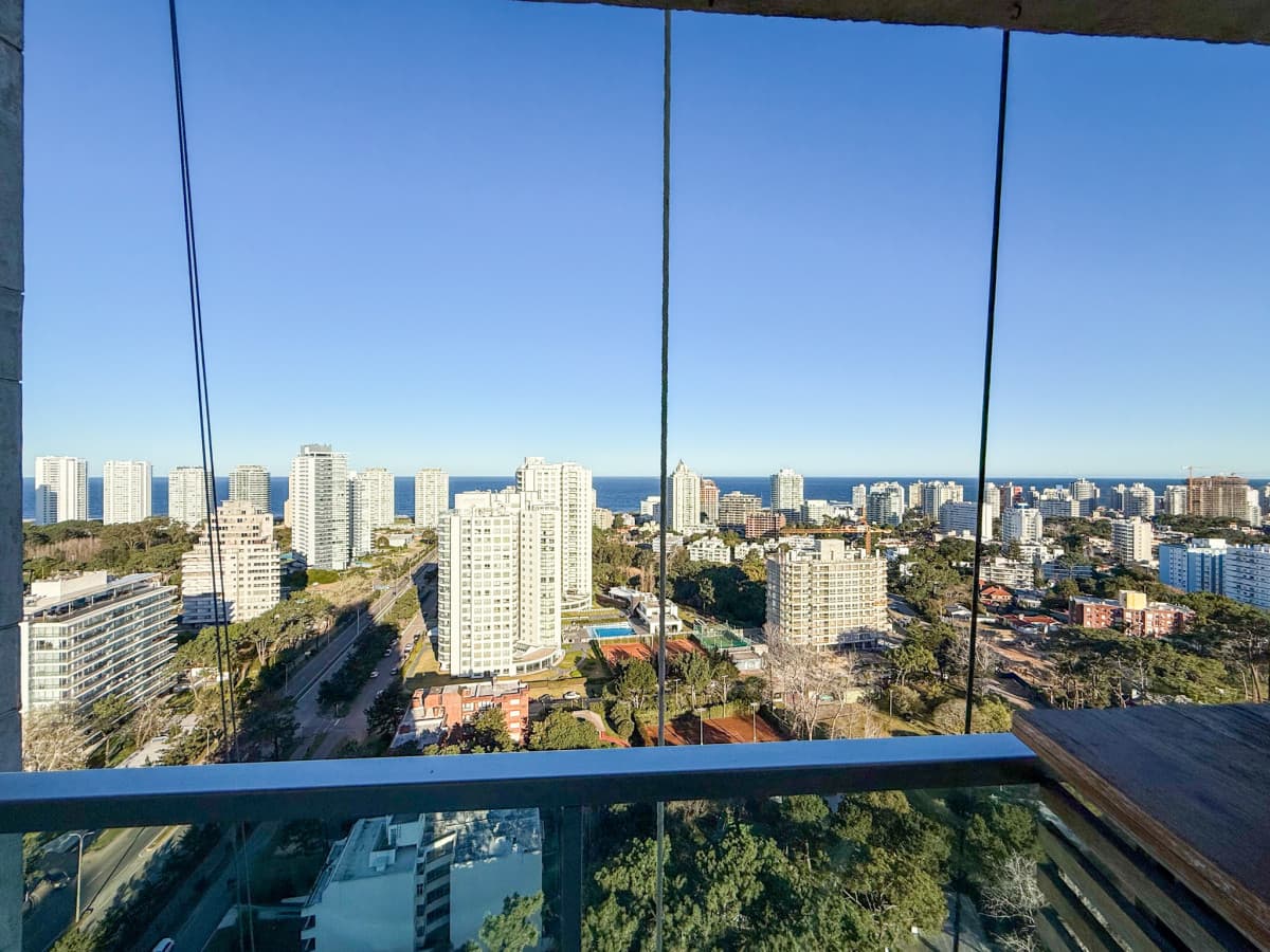 Alquiler anual apartamento Punta del Este.