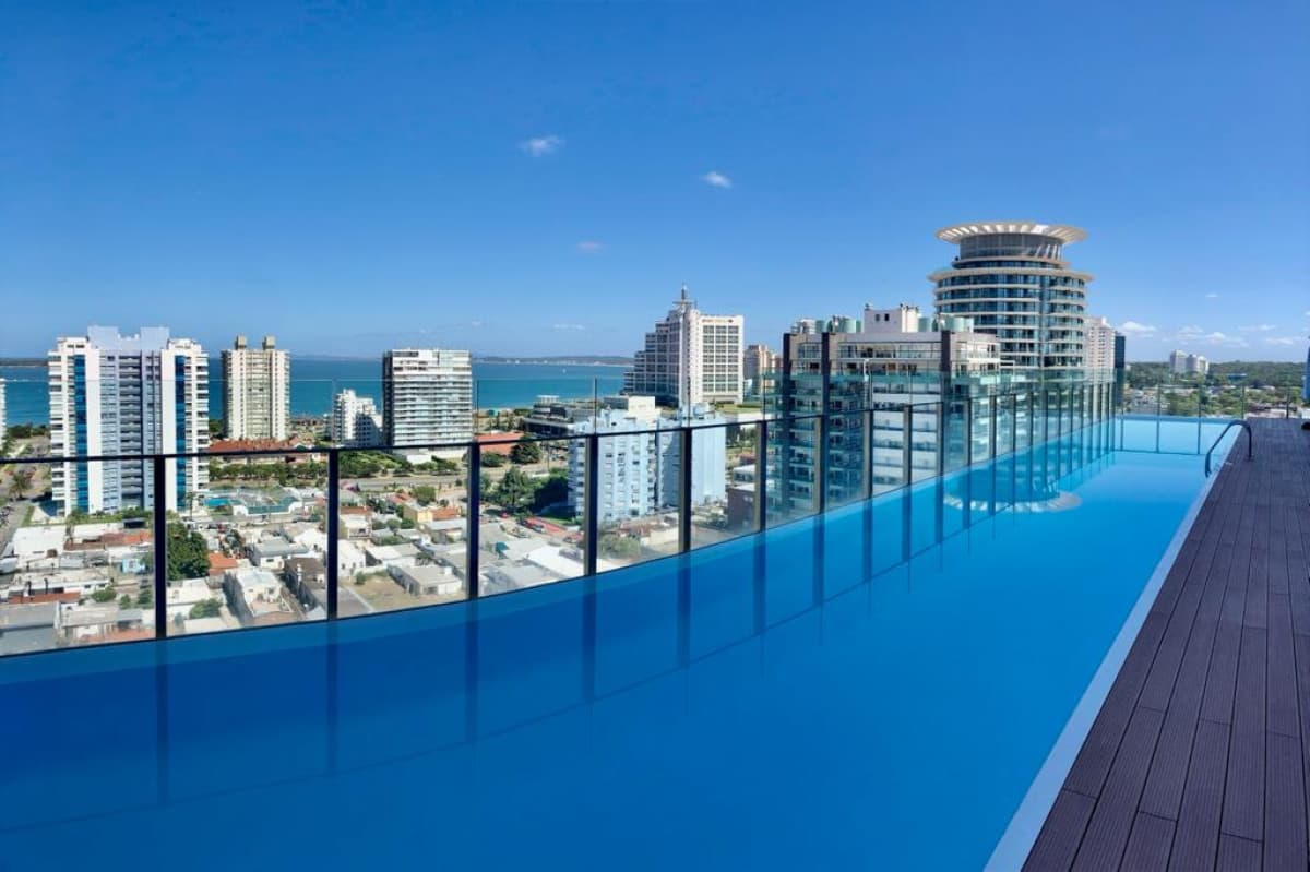 Tres dormitorios con vista al mar