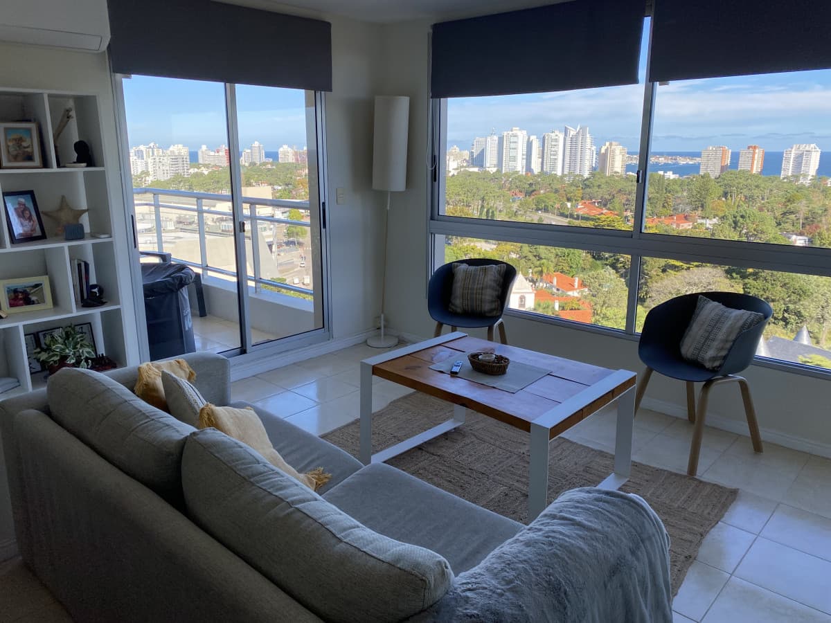 Apartamento de 3 dormitorios en Venta en Av Roosevelt , Punta del este