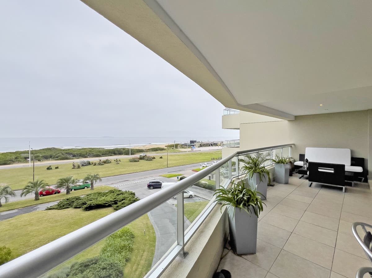 Apto en venta Punta Este