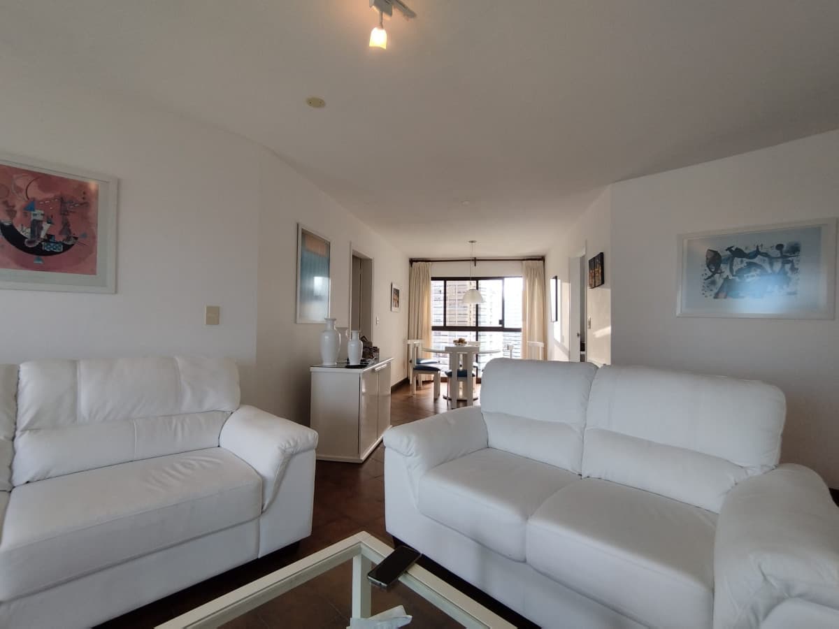 venta de apartamento 3 dormitorios. Playa brava, Punta del Este.