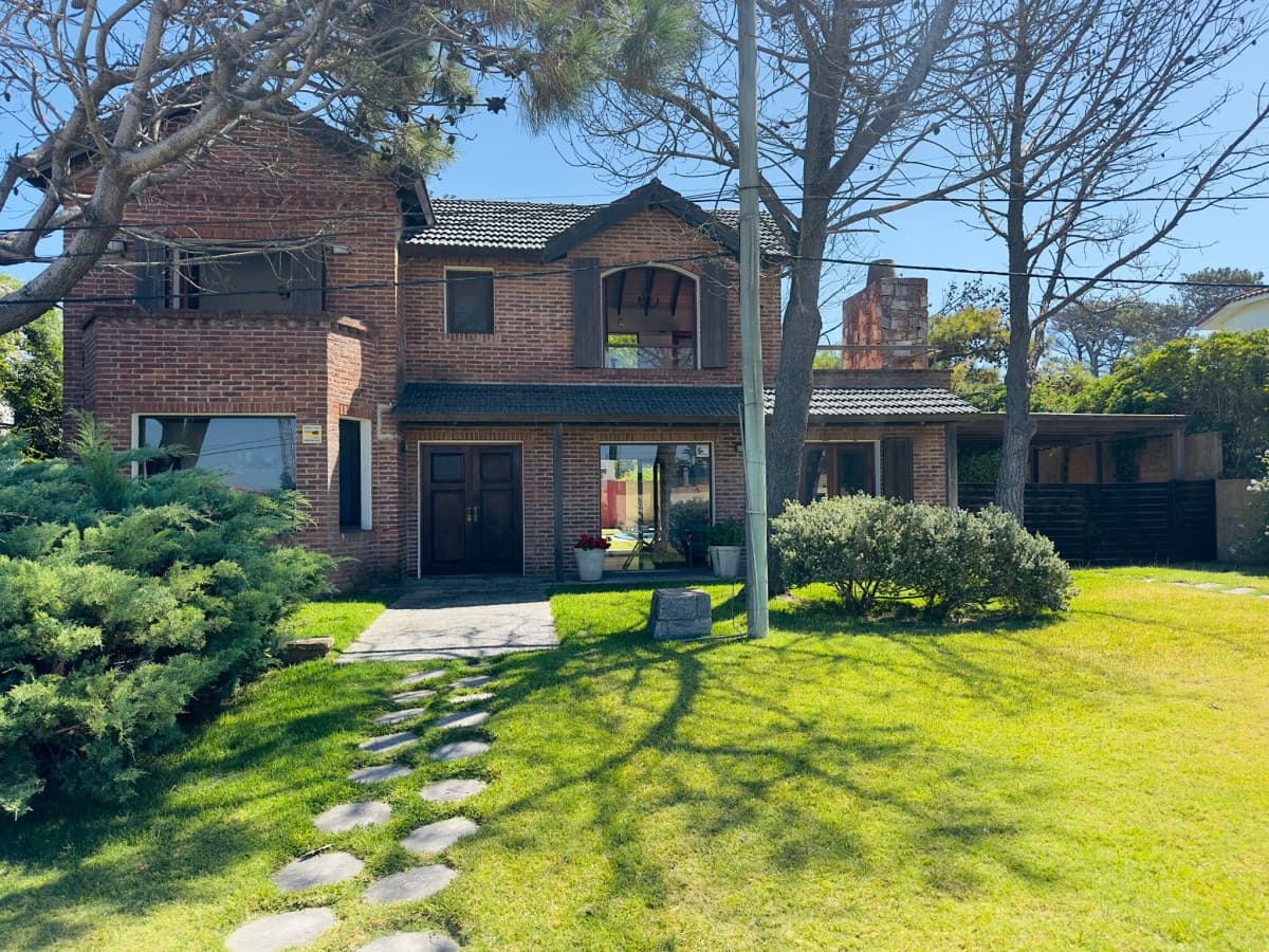 Casa de 4 dormitorios en venta en Punta del Este