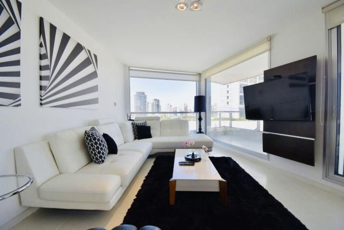 Apartamento en alquiler temporario Playa Mansa 3 dormitorios