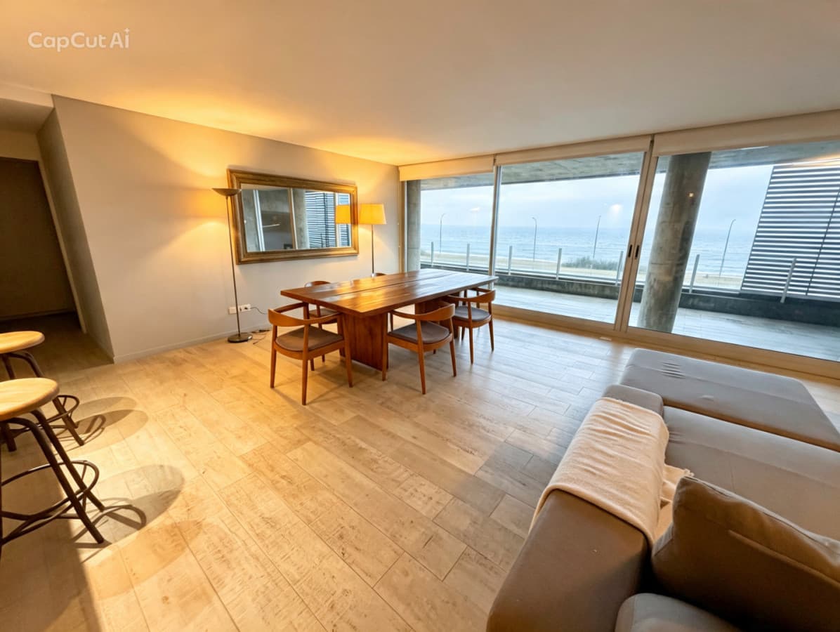 Venta apartamento 3 dormitorios. Playa mansa, Punta del Este