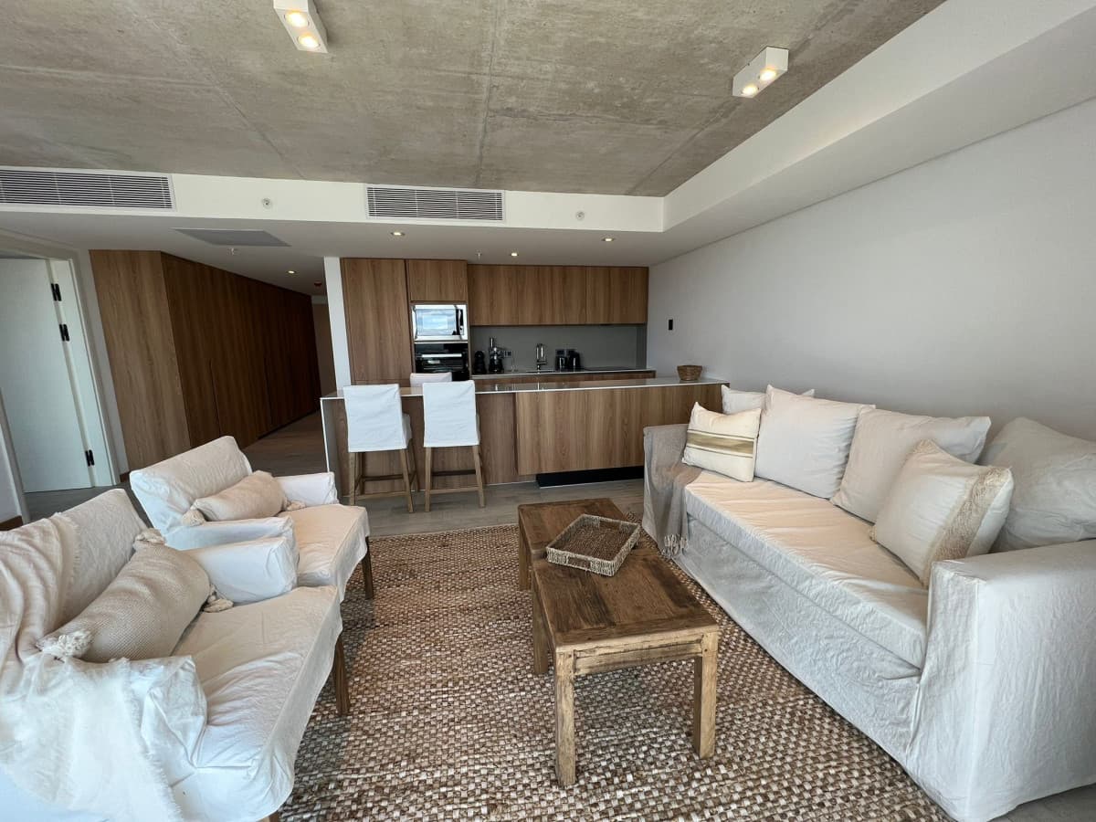 APARTAMENTO EN EDIFICIO NUEVO SOBRE LA BRAVA