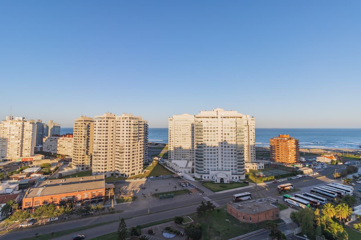VANGUARDIA - PENT HOUSE EN MANSA - DEPARTAMENTO DE CATEGORIA