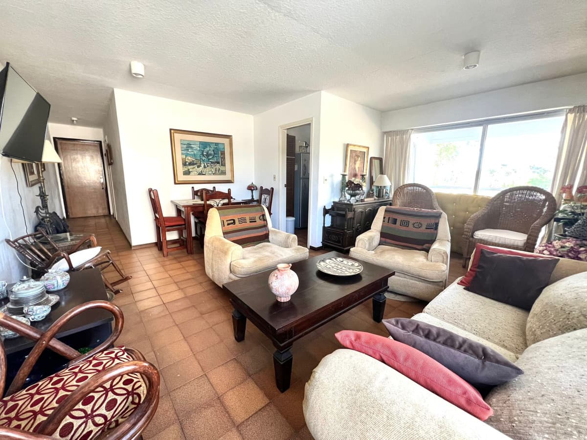 Venta apartamento 2 dormitorios. Roosevelt, Punta del Este.