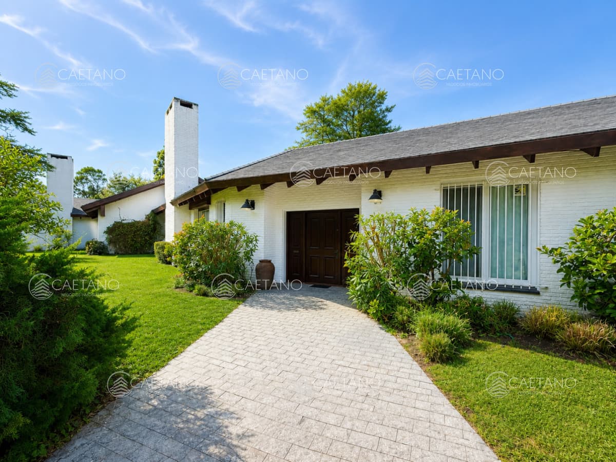Espectacular Casa en el Golf