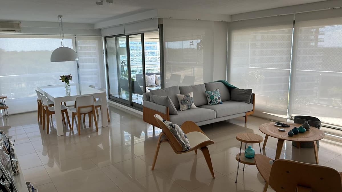 Venta apartamento 3 dormitorios. Playa brava, Punta del Este
