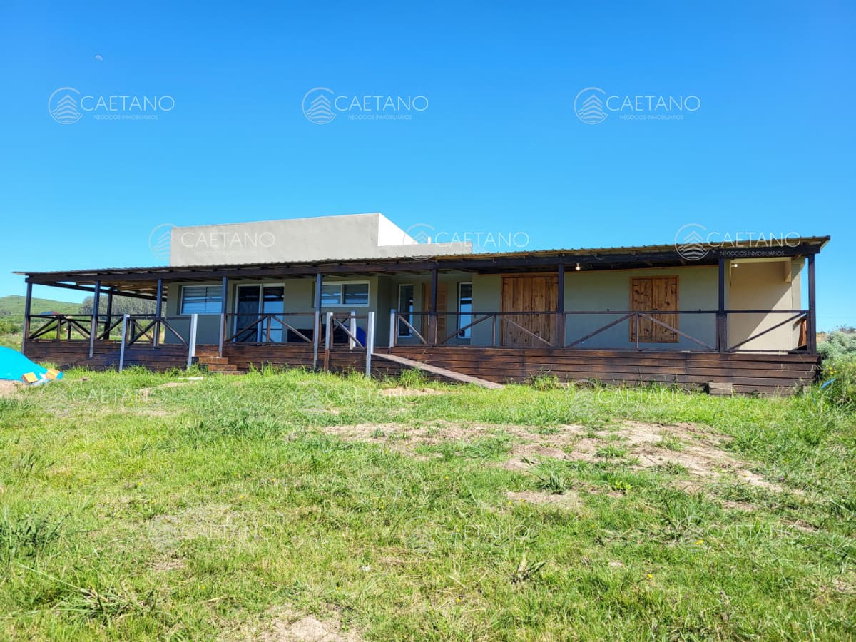 Venta chacra Pueblo Edén 5 has - Moderna casa 2 dormitorios