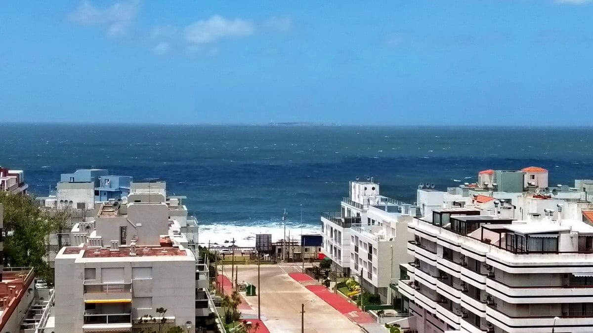 OPORTUNIDAD Venta Apartamento TORRE VERONA - 2 dormitorios y medio