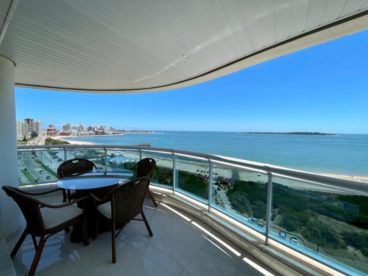 Millenium Tower Punta del Este