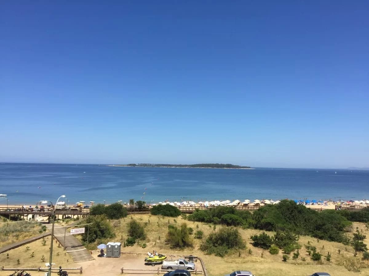 Apartamento en Millenium, Punta del Este, Playa Mansa en Alquiler Anaual