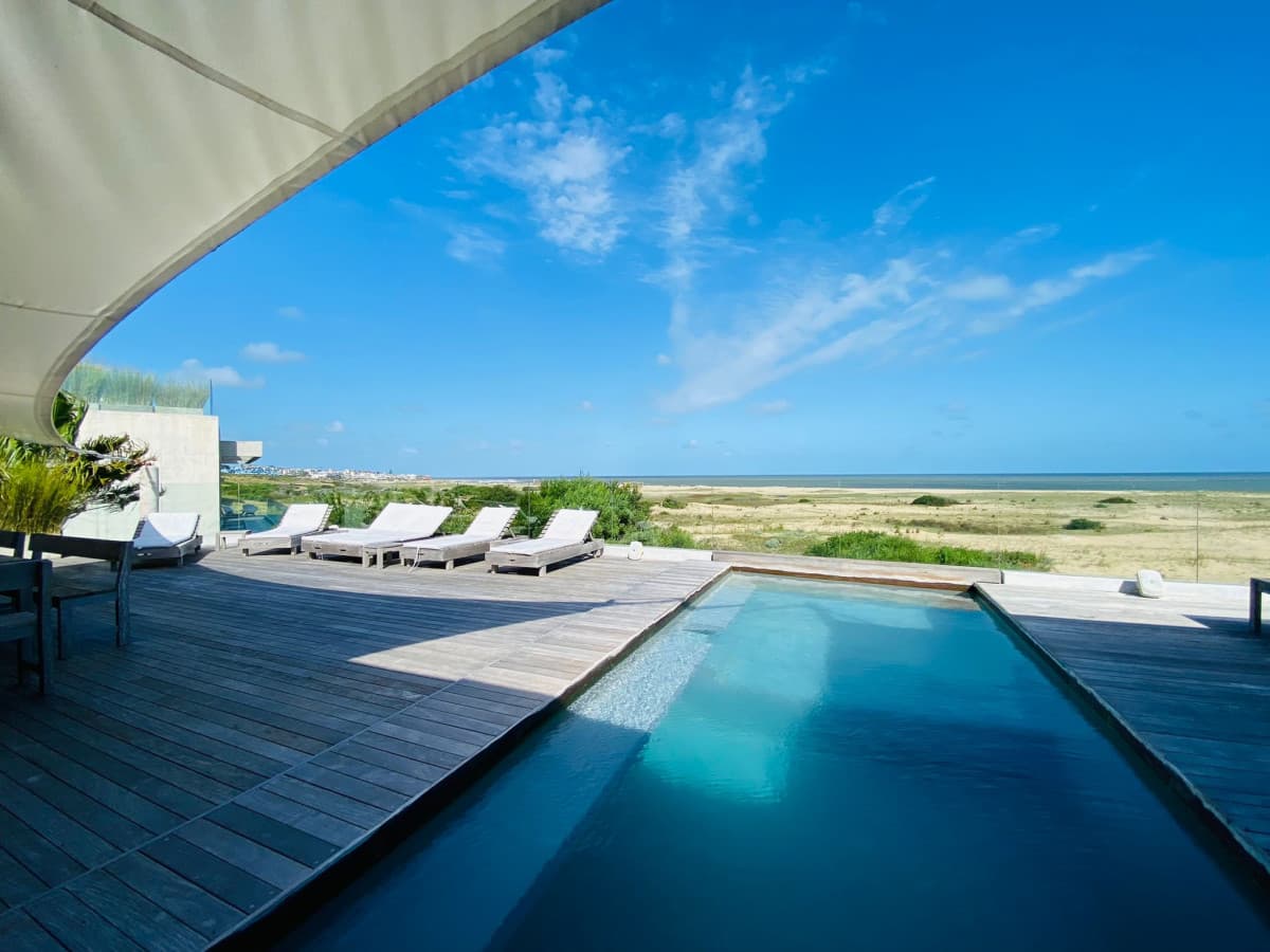 Casa Sobre el Mar Manantiales