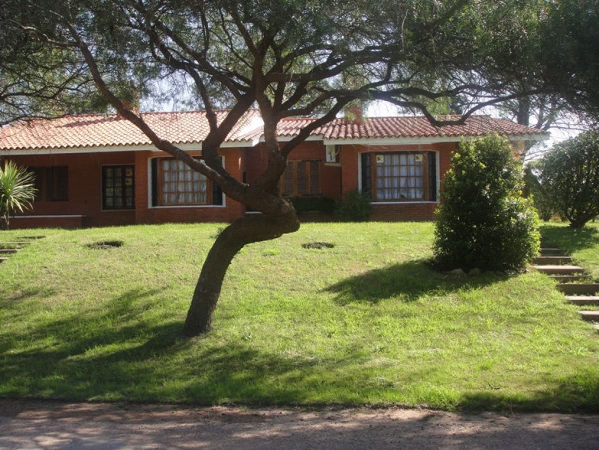 Casa en Rincón del Indio, 3 dormitorios *