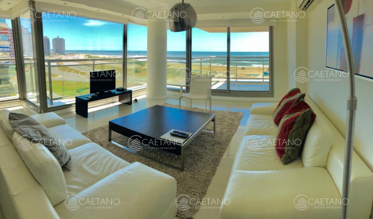 Excelente apartamento en Torre Imperiale II con vista a la Brava!!