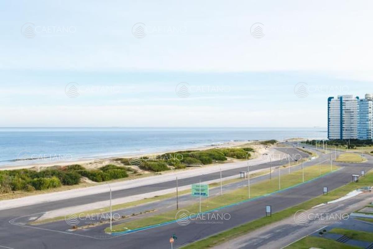 Venta apartamento 3 dormitorios Tiburón II Brava