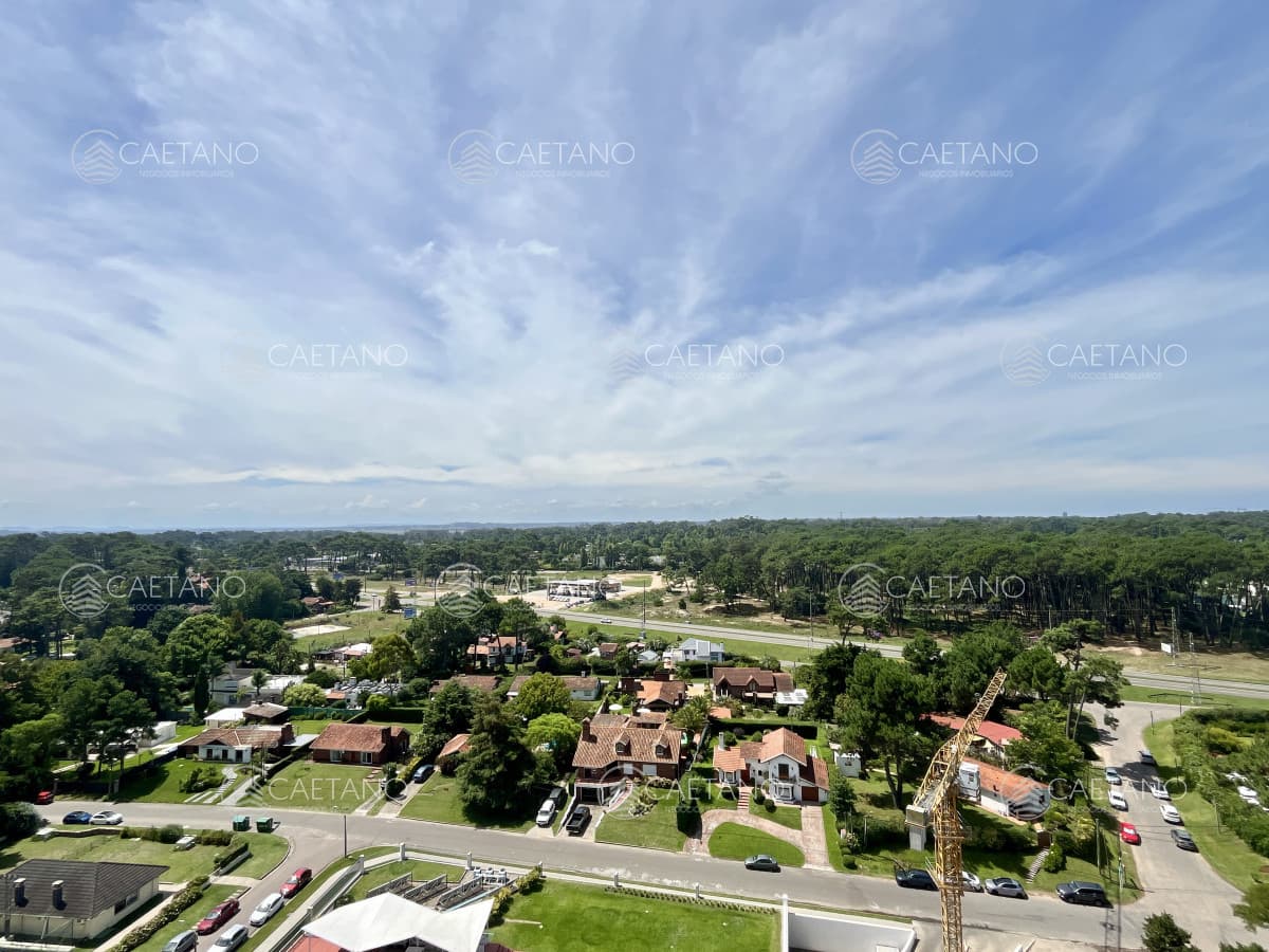 Venta apartamento 2 dormitorios. Roosevelt Punta del Este.