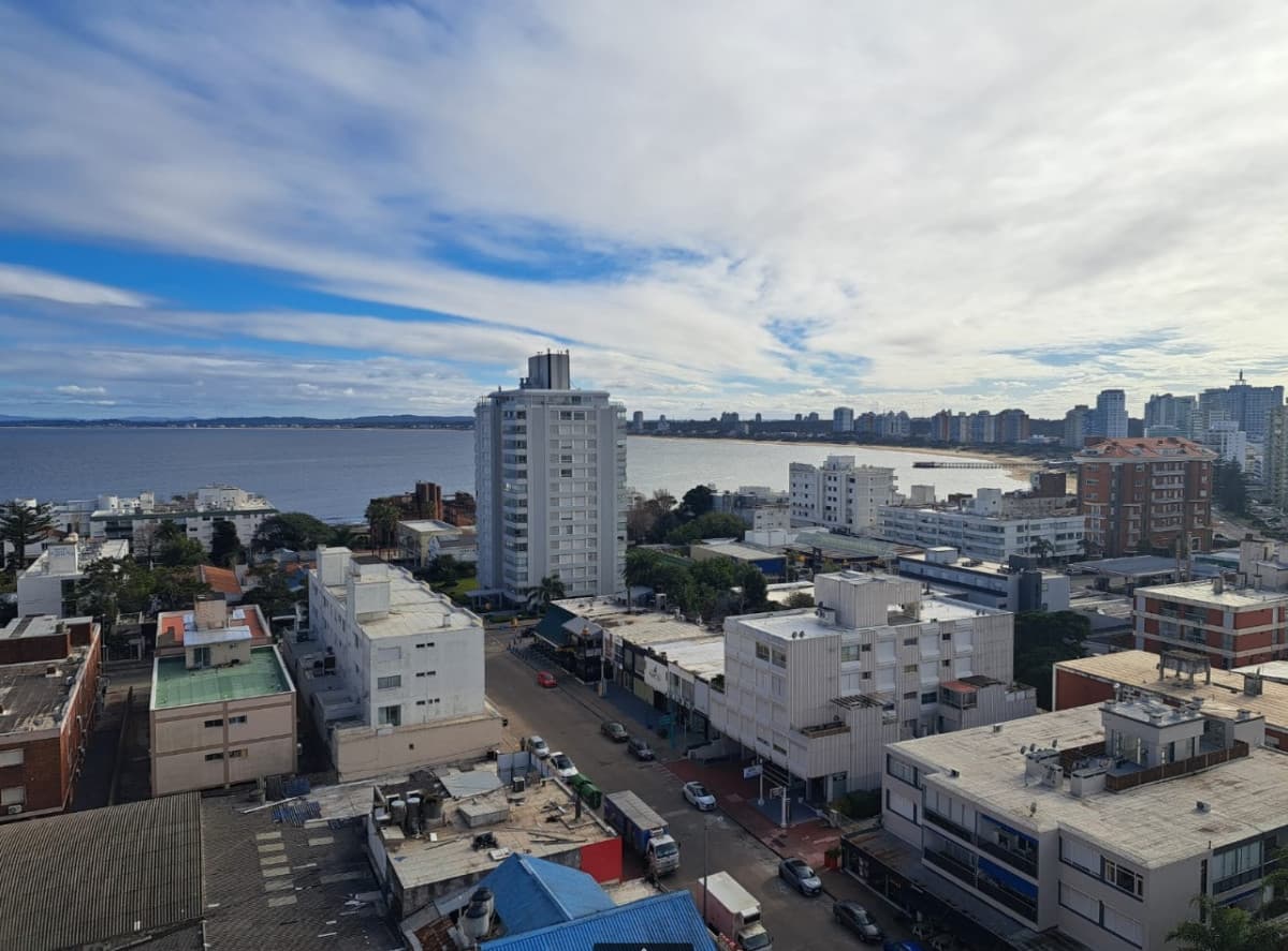Apartamento en venta de 2 dormitorios en Punta del Este