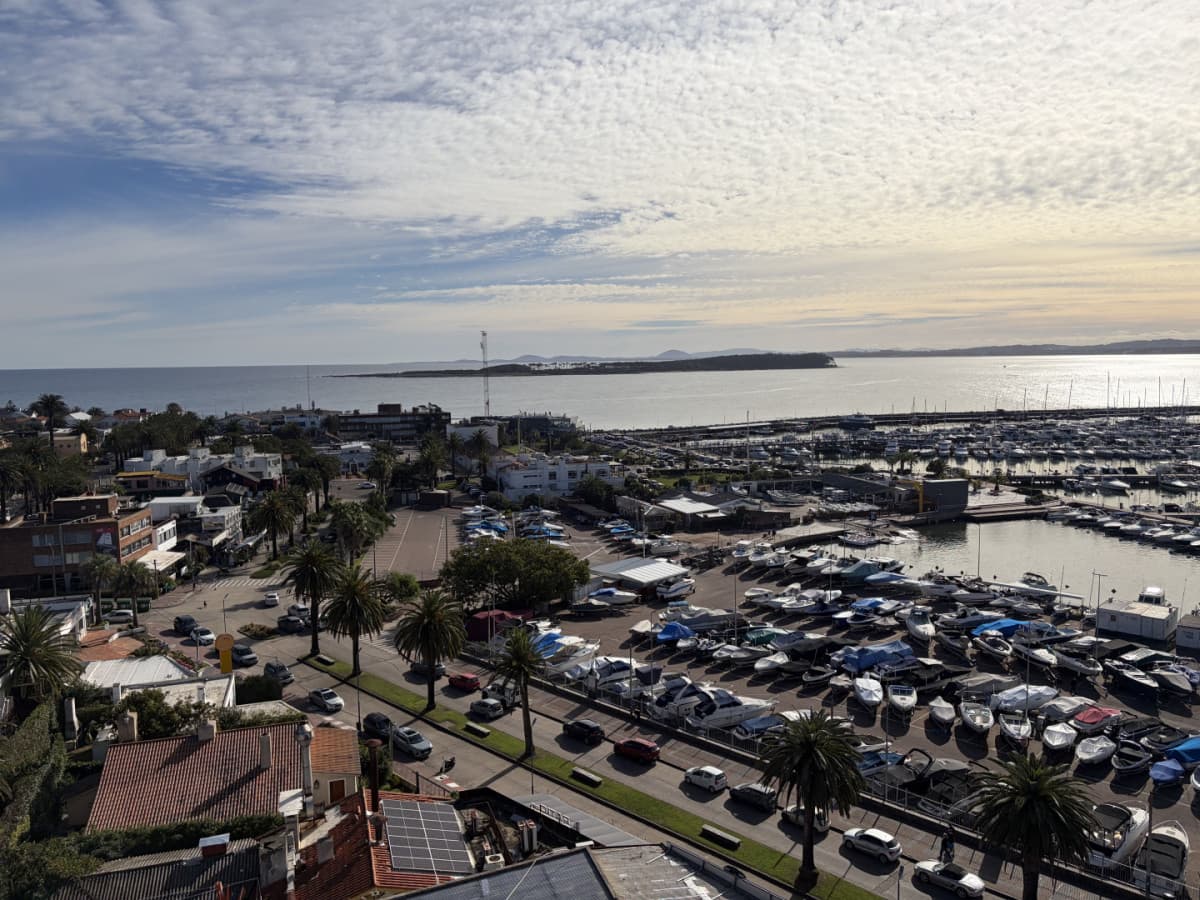 Venta de apartamento 3 dormitorios Puerto Punta del Este