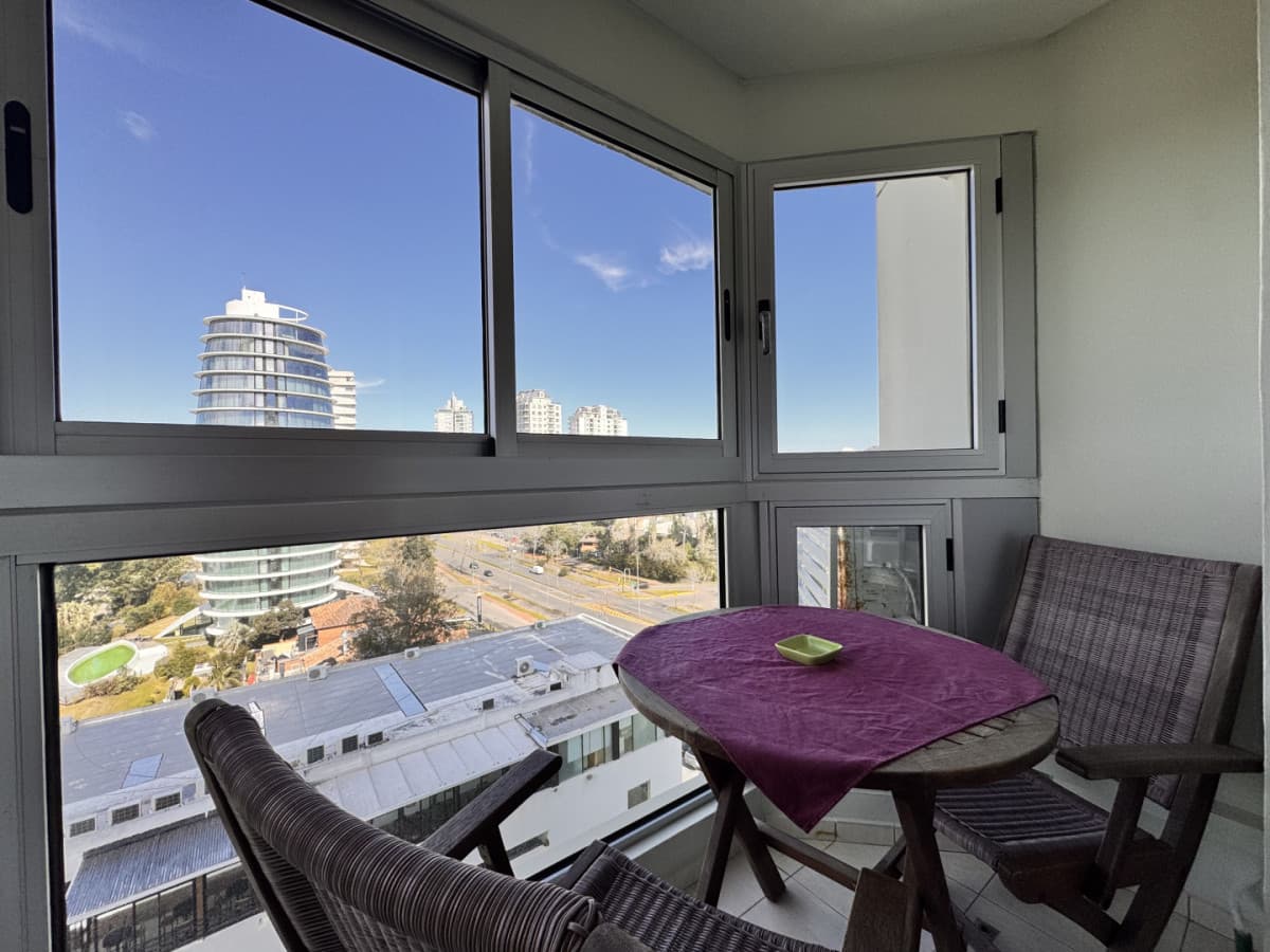 Alquiler temporal, Apartamento 2 dormitorios. Punta del Este