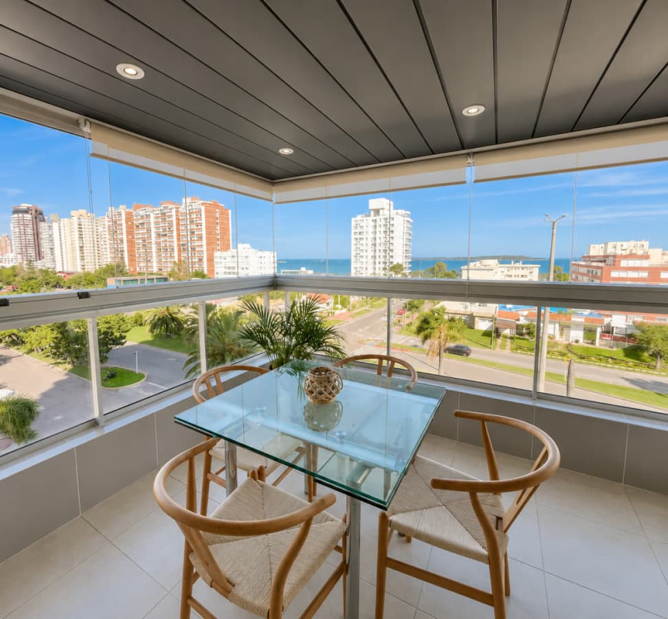 Apartamento 2 dormitorios en alquiler - Playa Mansa, Punta del Este