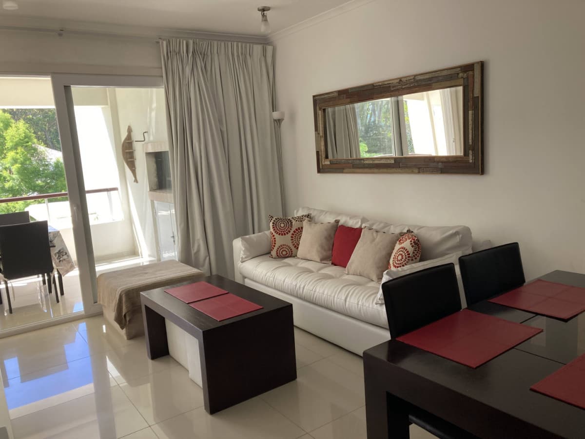 Venta apartamento 1 dormitorio. Complejo Green Park Solanas