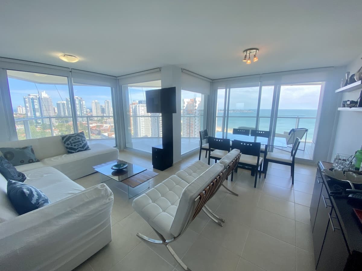 Alquiler temporada apartamento 3 dormitorios Punta del Este