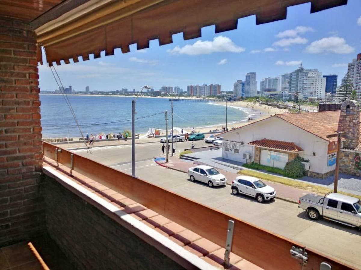 Apartamento en primera línea