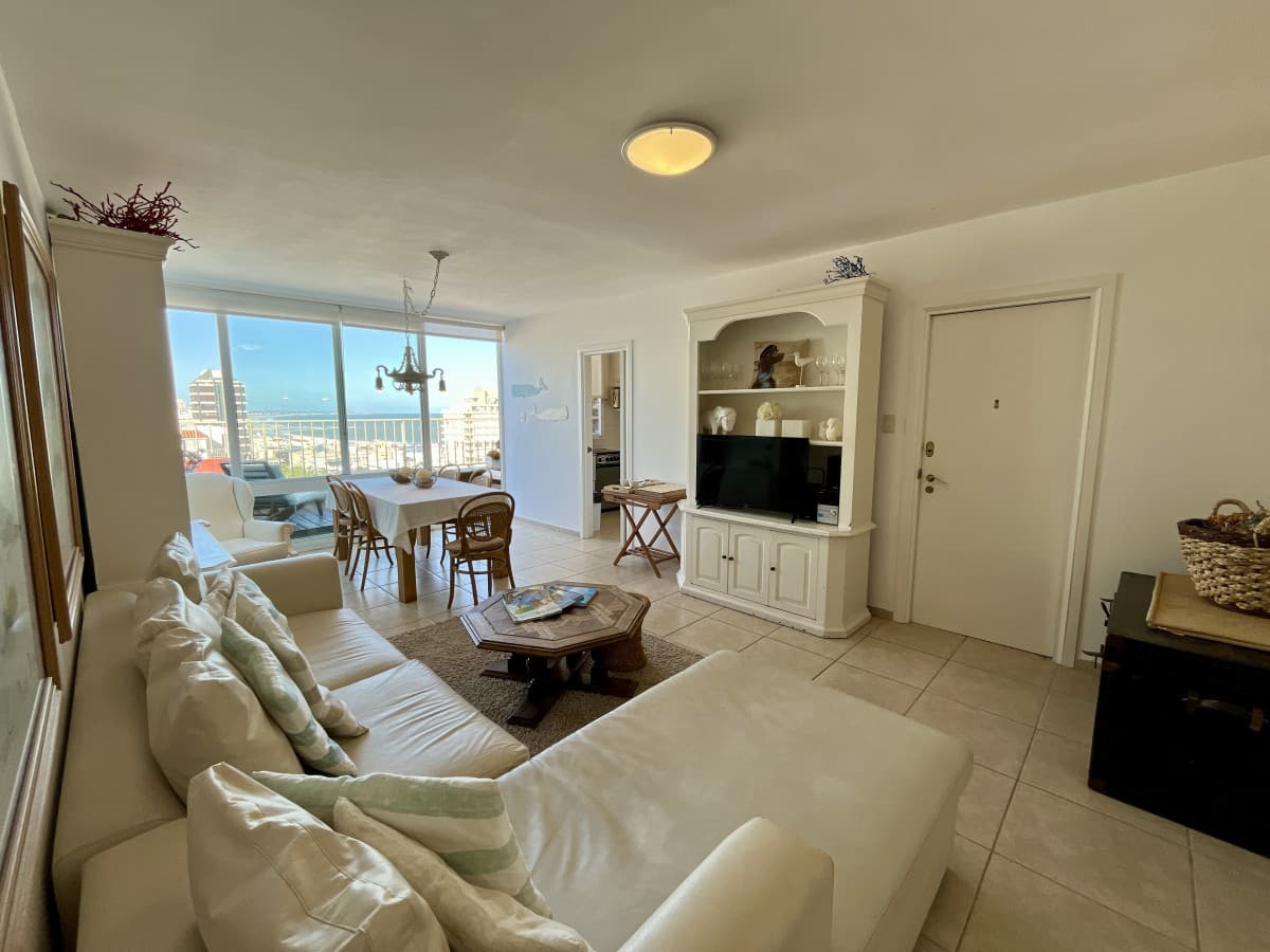 apartamento en alquiler invernal 2 dormitorios. Península, Punta del Este